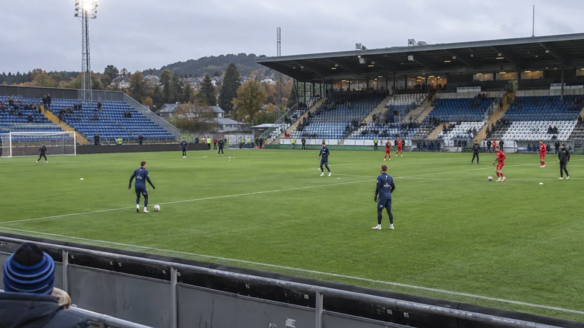 Brann skal forsvare tabelltoppen borte mot Stabæk