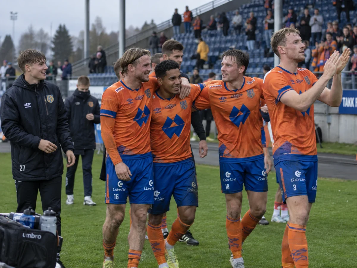 Aalesund har åtte kamper uten tap og er nummer to